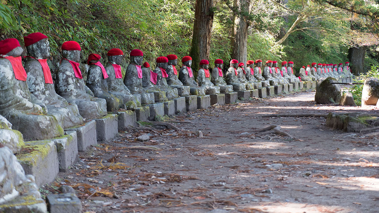 Kanmangafuchi Abyss