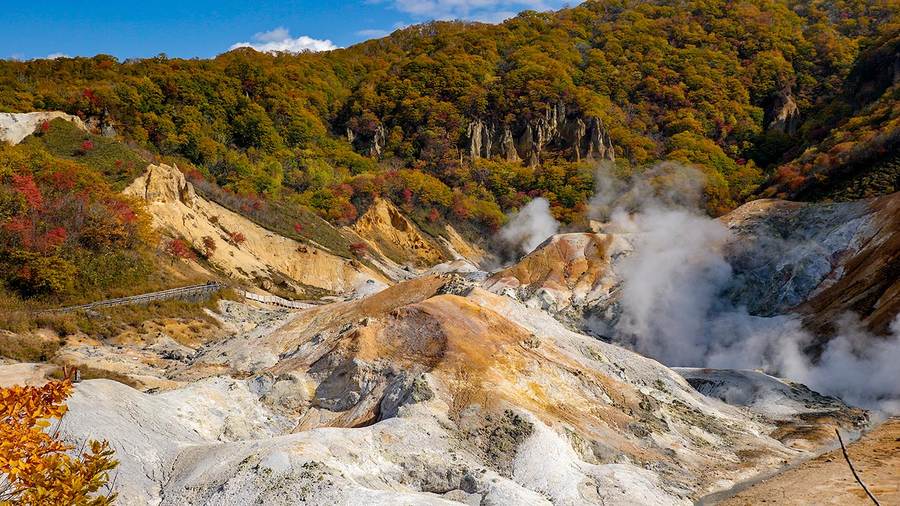 Noboribetsu Jigokudani in Autumn